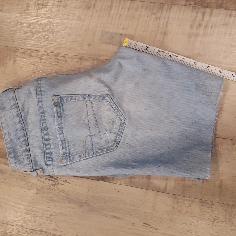 3/$10 American Eagle junior distressed stone washed denim shorts - Picture 2 of 5
